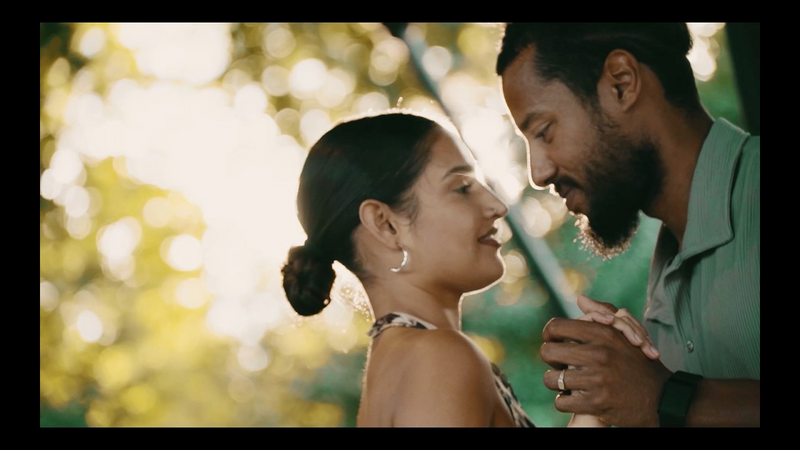 Video link: Elijah Salomon - Essenz feat. Didi & Angel Doolas (Official Videoclip)