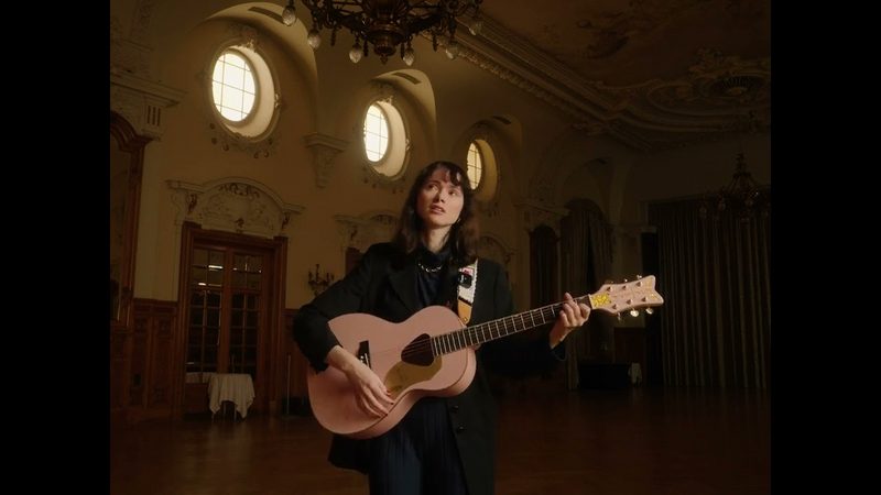 Video link: Lily Claire - Fleur (Live Session)