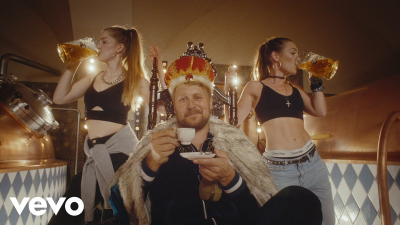 Video link: LaBrassBanda - Kaffee vs. Bier (Offizielles Musik Video)